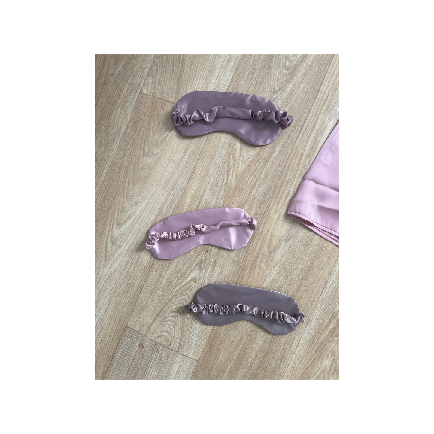 satin deep sleep mask ( one piece only)