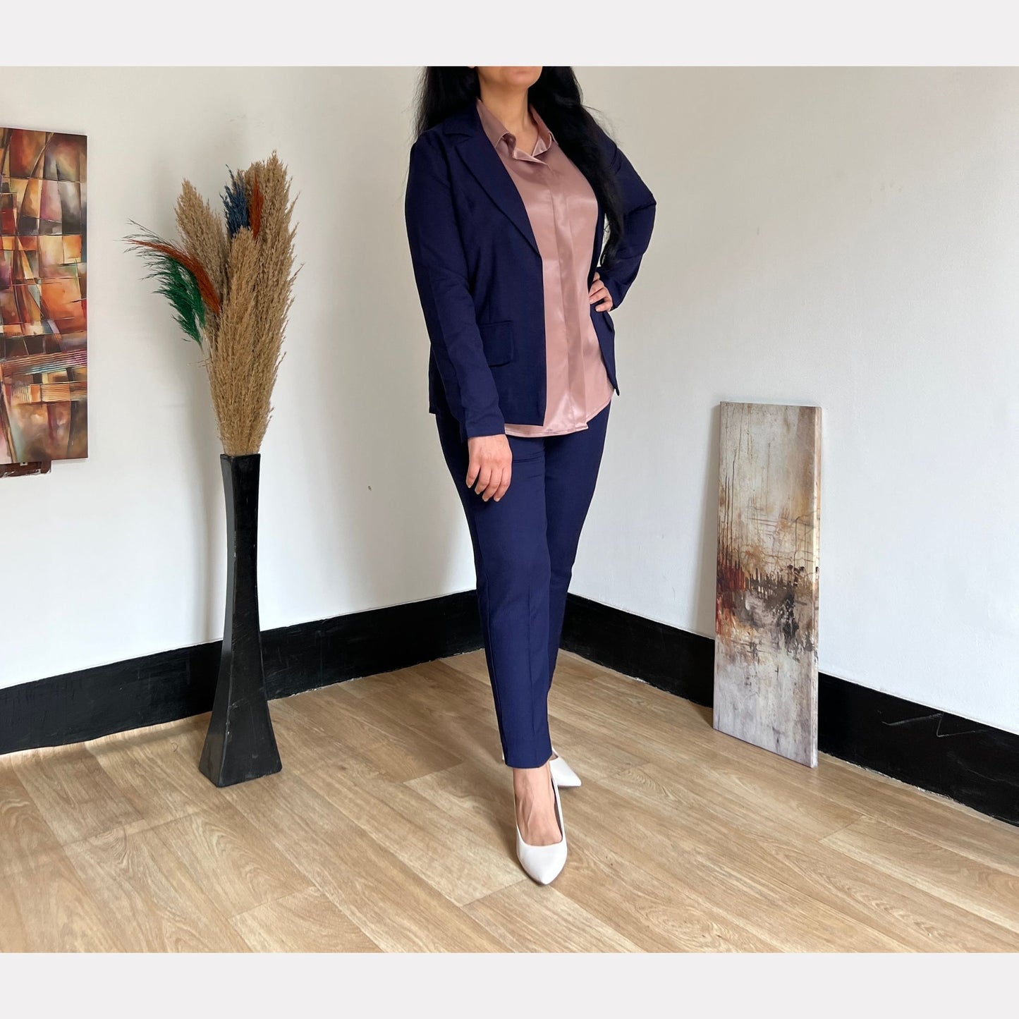 Women’s Linen Suit Set – Tailored Blazer & Trousers for Egyptian Body – Elegant and Comfortable